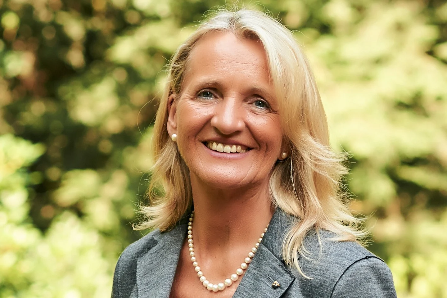 Gabriele Vogel-Wellmann im Garten